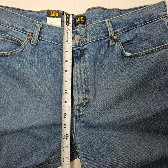 Lee NWT Regular Fit Straight Leg Jeans Men's Size 42x30 Medium Blue Denim - Picture 8 of 9